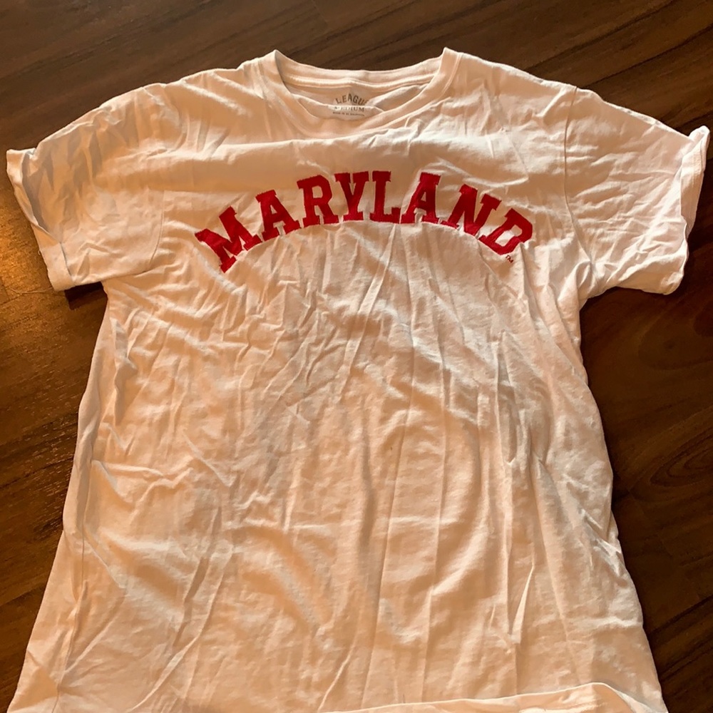 White & Red UMD Tshirt